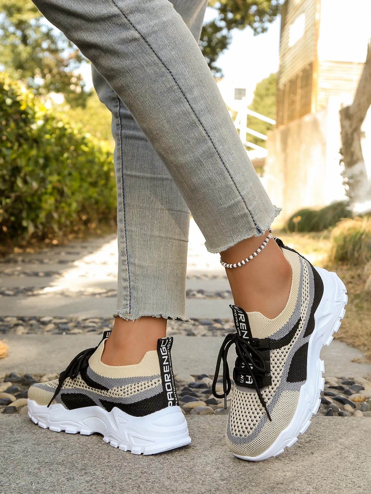 Women's shoes - Summer 2026 casual sports shoes, breathable and lightweight, dual-color or single-color fashionable work shoes - Image 4