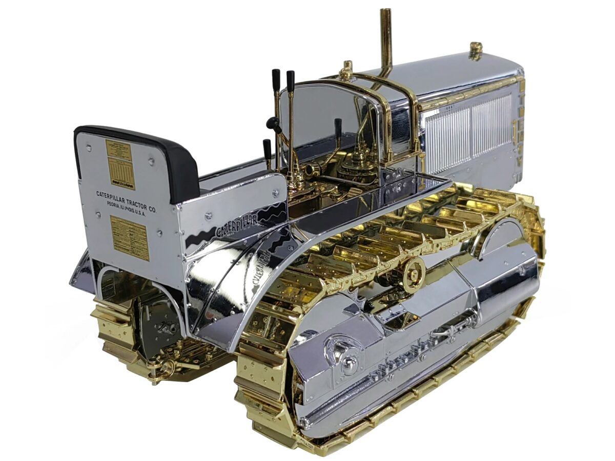 CAT Caterpillar Twenty Tractor "100th Anniversary" Chrome and Gold "Centennial Series" 1/16 Diecast Model by Diecast Masters - Image 2